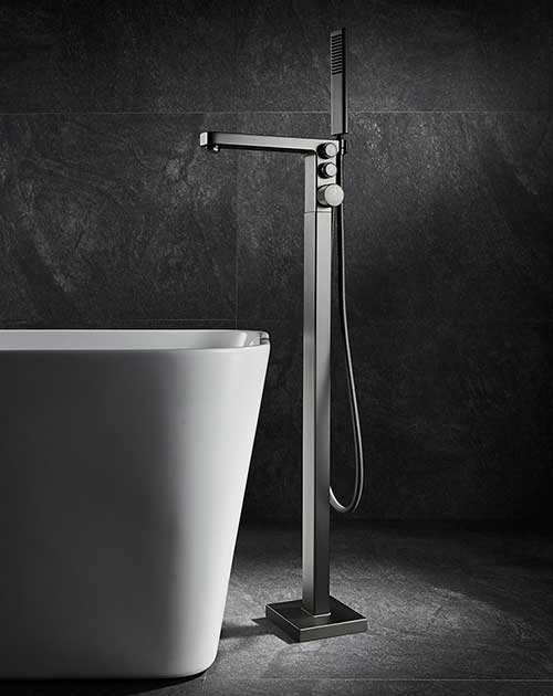 BATHTUB MIXER